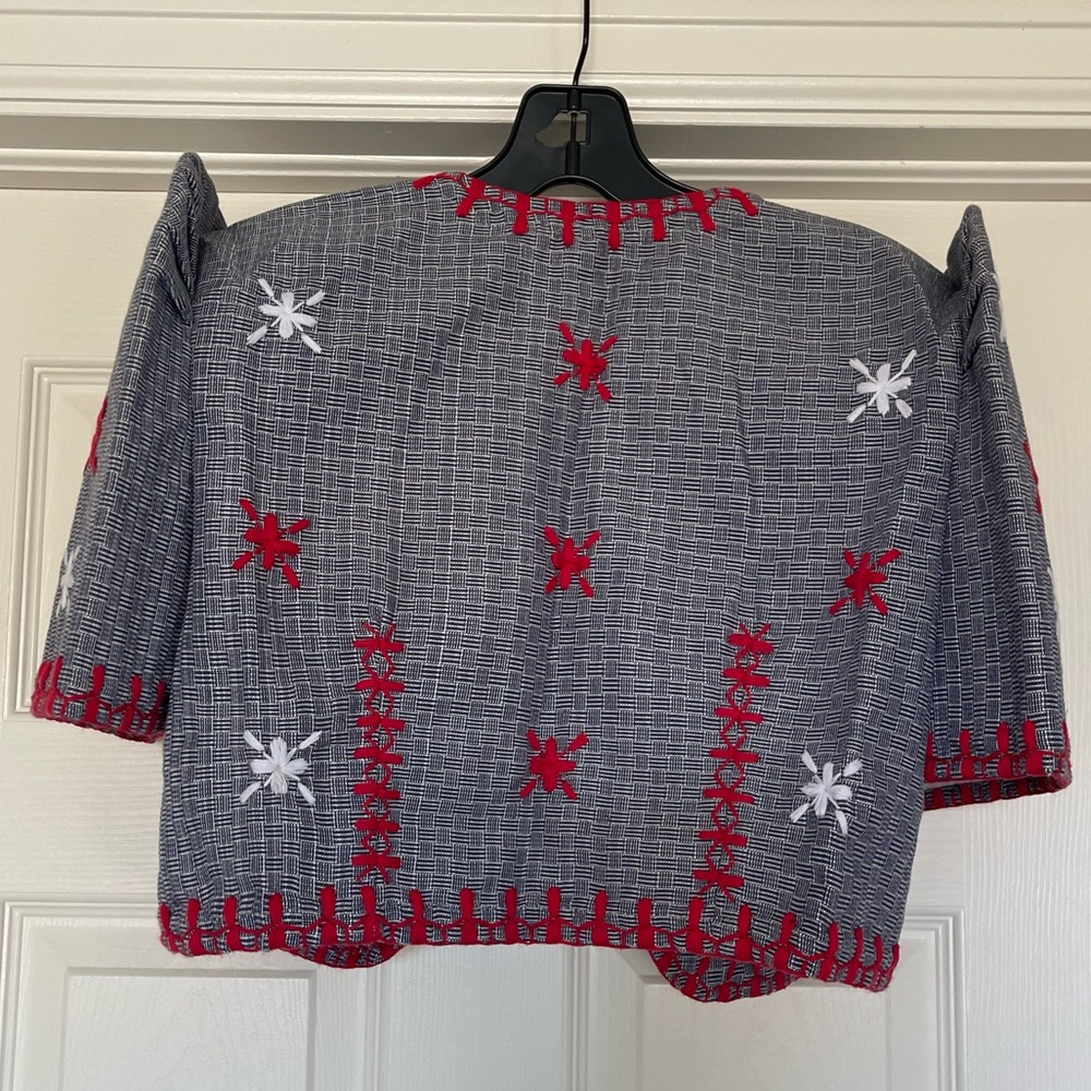 Filipiniana Handwoven Bolero Gray Red - Picture 3 of 6